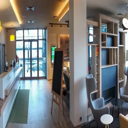 布拉格机场假日酒店