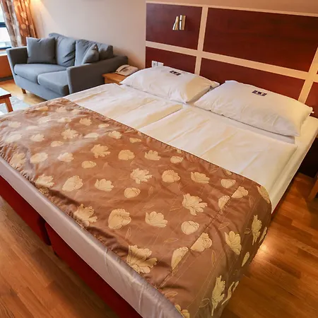 Ea Julis Hotel Prague
