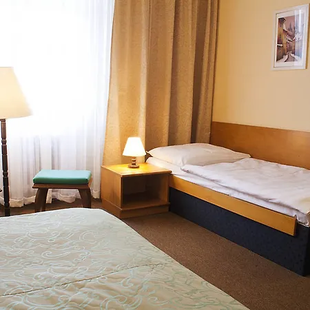 Ea Jasmín Hotel