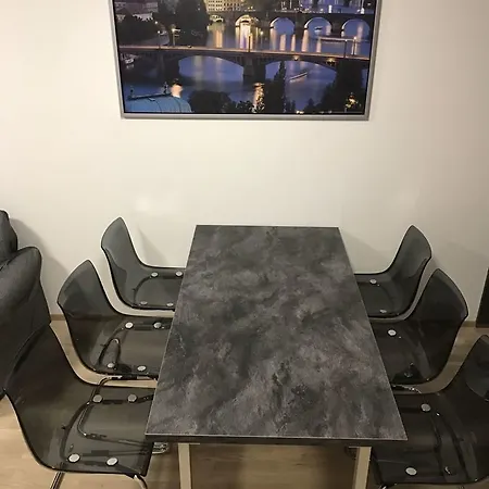 Apartment Enjoy In Garden Prague