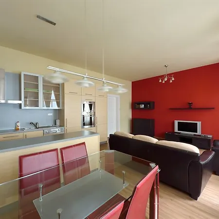 Downtown Kodanska 4*