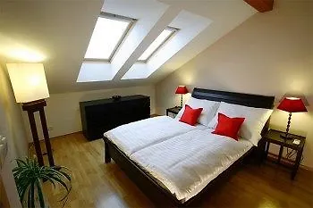 Hunger 4* Prag