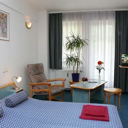 Sir Toby's Midtown * Prague