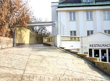 Pawlovnia Hotel