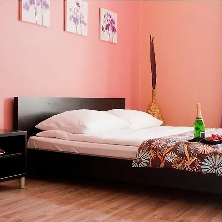 Hotel Royal Court Legerova 3*
