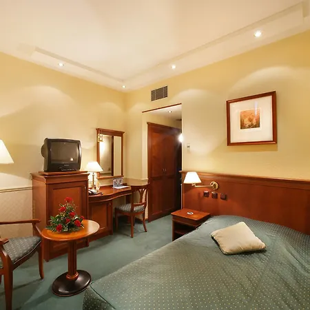 Adria Otel