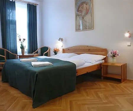 Szálloda Pension Prague City 3*