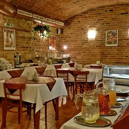 Alton Hotel