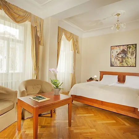 At The Golden Scissors 4*
