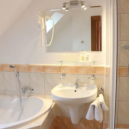 At The Golden Scissors 4* Prague