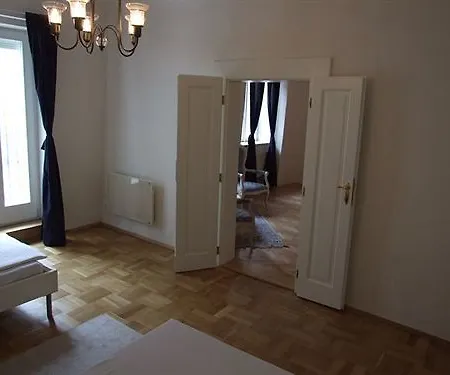 Charles Bridge Apartmán *