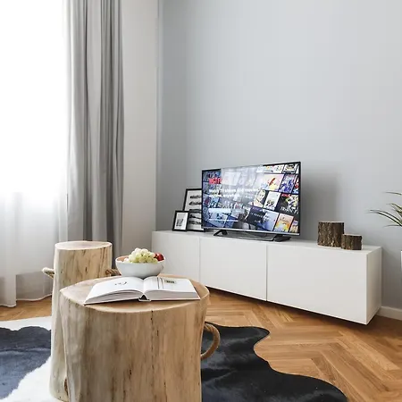 28. Pluku Apartment *