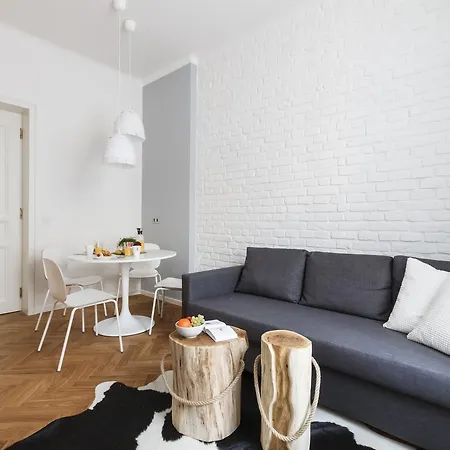 28. Pluku Apartment *