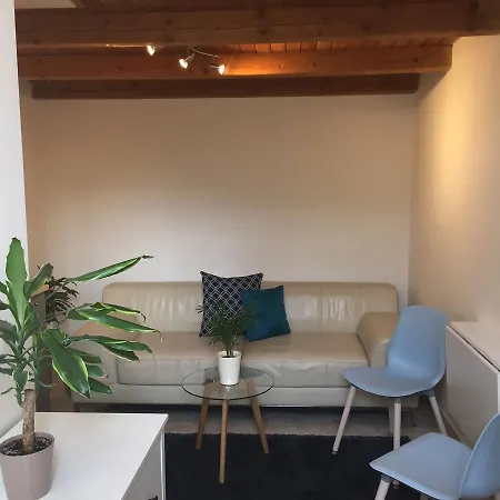 아파트 Cozy Private In The City Center