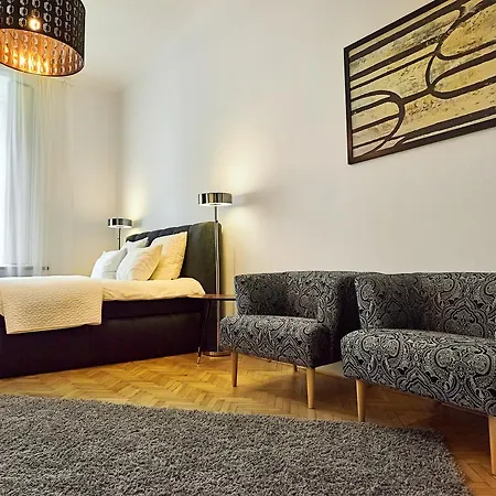 Apartment Royal Route