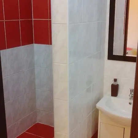 Sarka Apartment *