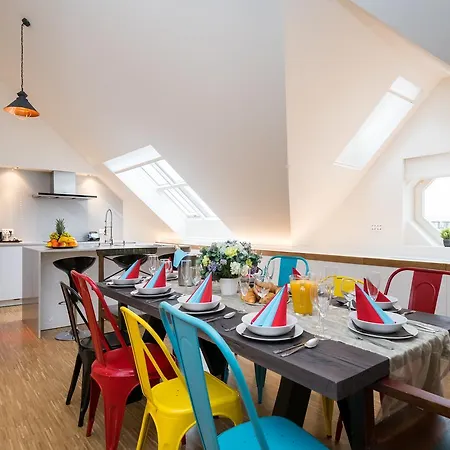 Apartment To Live *