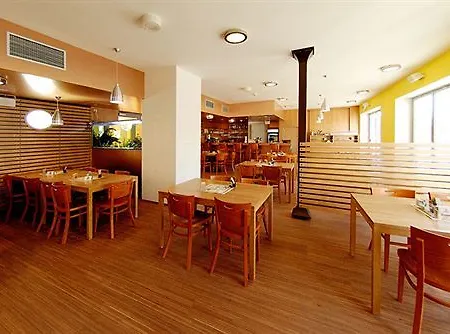 Hotell Academic & Congress Centre Roztoky