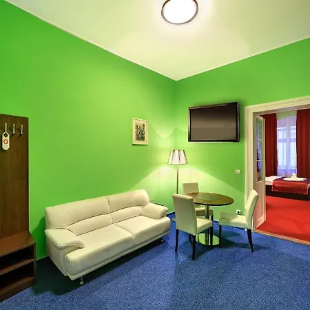 Martin Hotel
