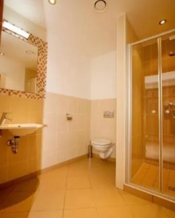 Agnes Hotel