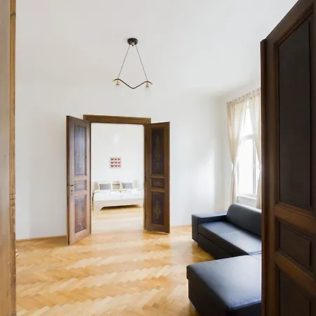 Tesnov Apartment
