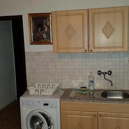 Apartment 01 *