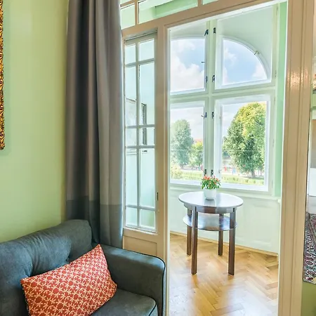 Riverside With A Balcony Apartment *