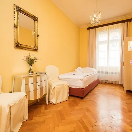 Siesta Apartment *