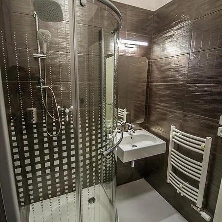 3bdr Center Ruterra Apartment *