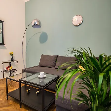 3bdr Center Ruterra Apartment *