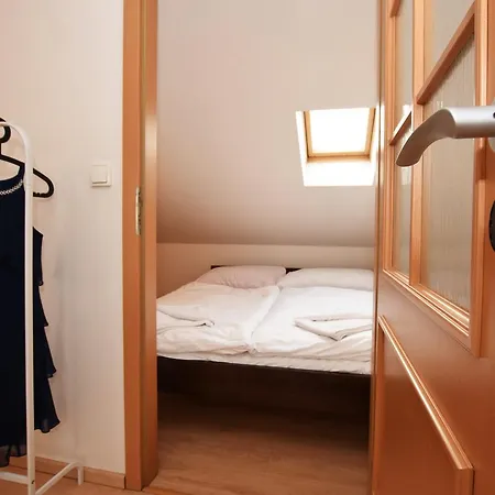 Wenzig Apartment