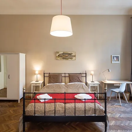 Apartment Dlouha 2ab *