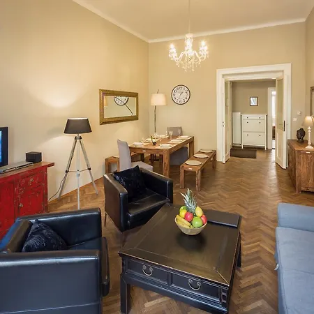 Apartment Dlouha 2ab *