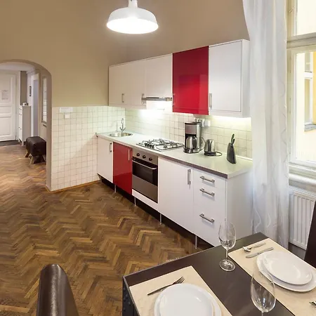 Apartment Dlouha 2ab *