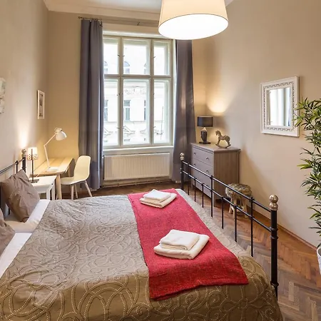 Apartment Dlouha 2ab *