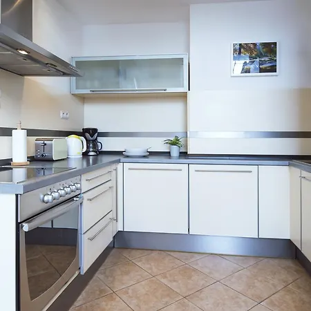 Apartment Modern Opatovicka *