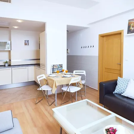 Modern Opatovicka Apartment *