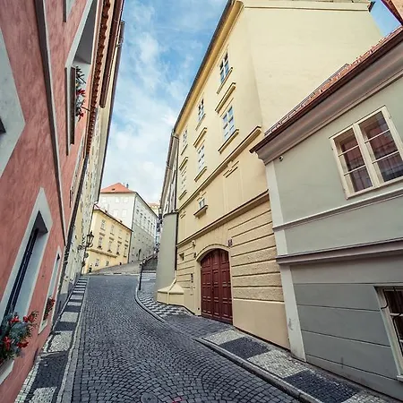 Daire St. George Prag