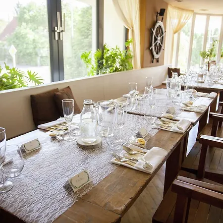 Hotell St. Tropez 4*