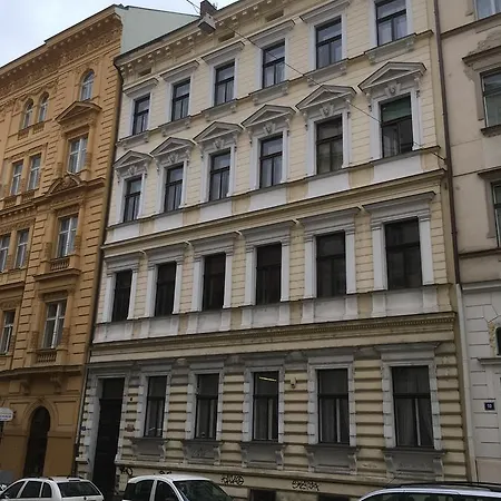 Emma * Praha