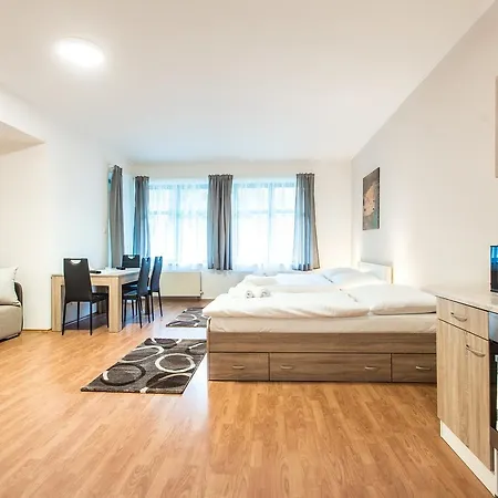 Terrace 3* Praha