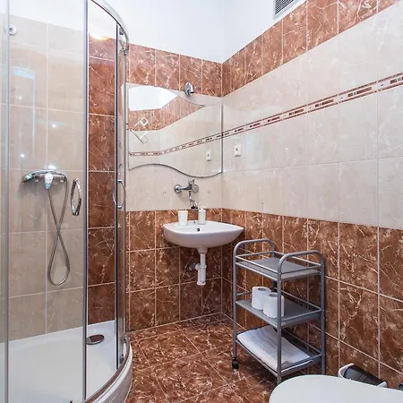 Terrace Hotel 3*