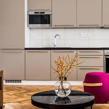 Lazenska N4 Apartahotel 4*