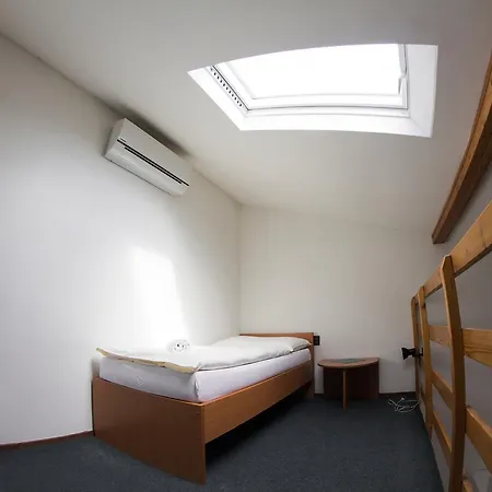 Wolf Hotel 3*