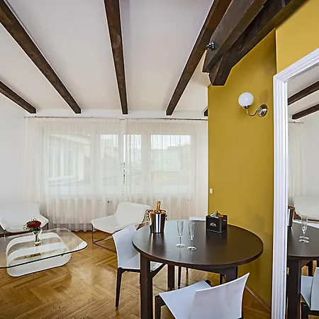 Hotel Deminka Palace 4*