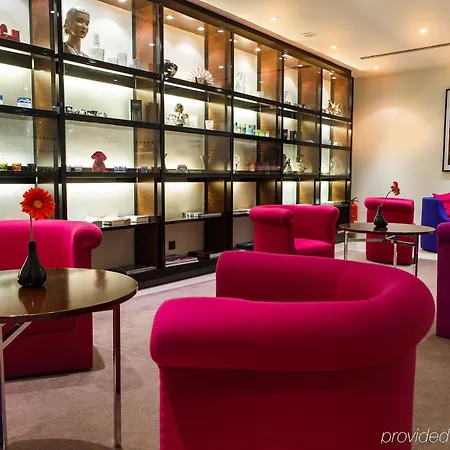 Maximilian Hotel
