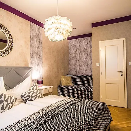 Apartament Unique 250m From The Charles Bridge