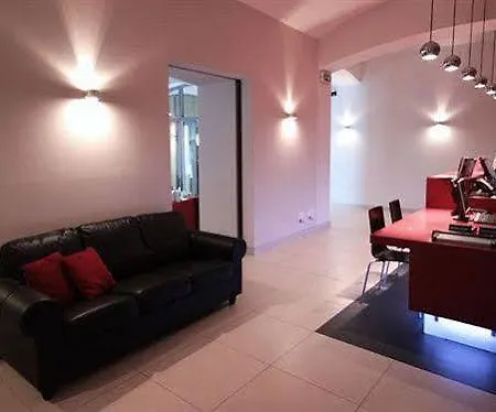 Hotel Red&blue Design 4*