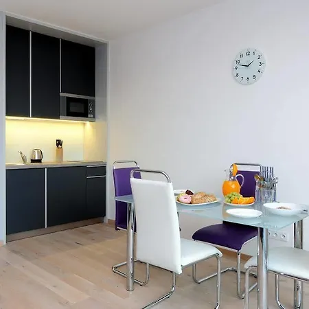 Vn17 Aparthotel 3*