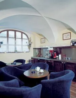 Blue Key Hotel